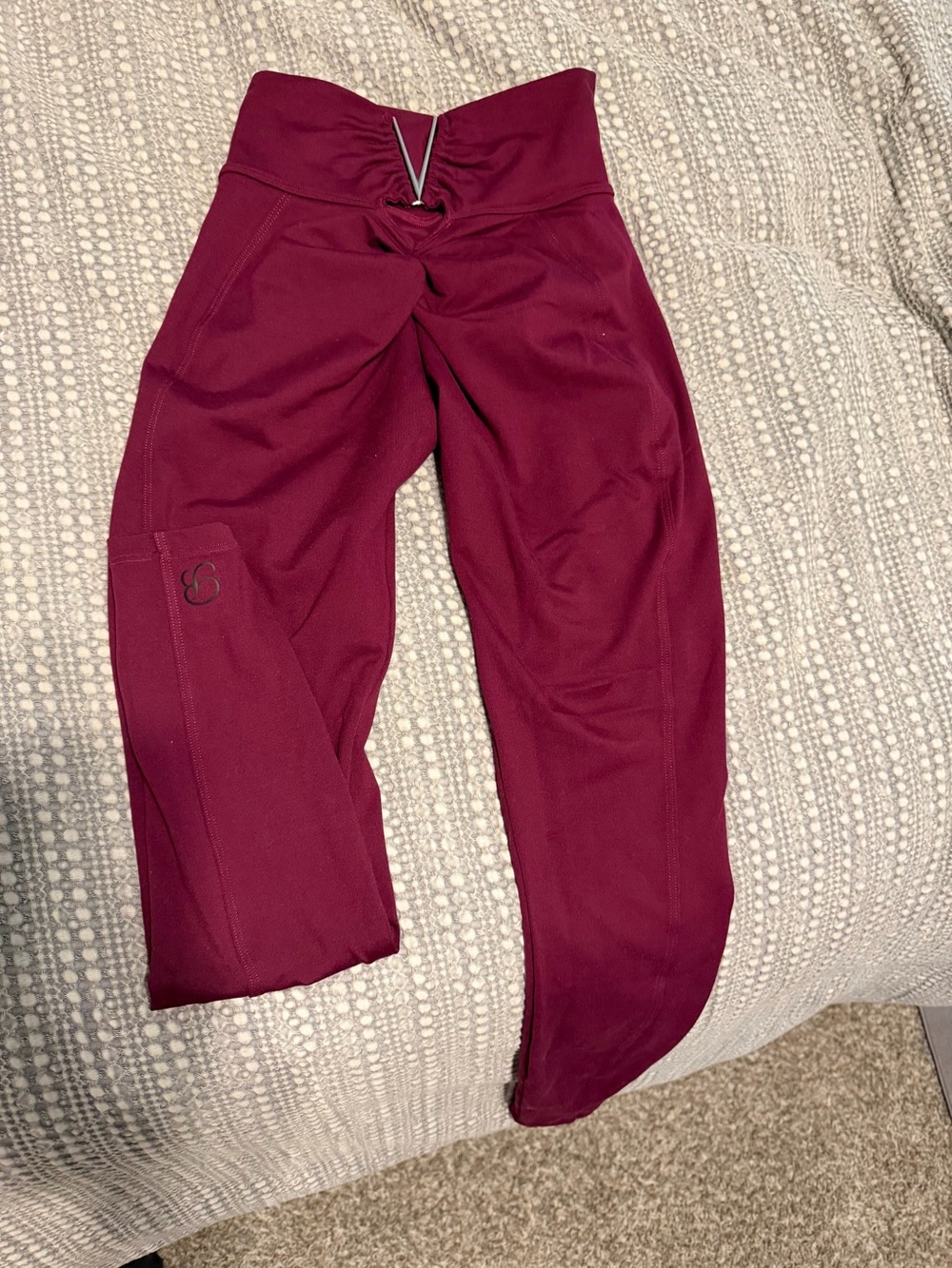 Bombshell Sportswear Leggings - Picture 3 of 3